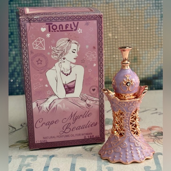 Tonfly - Picture 3 of 6